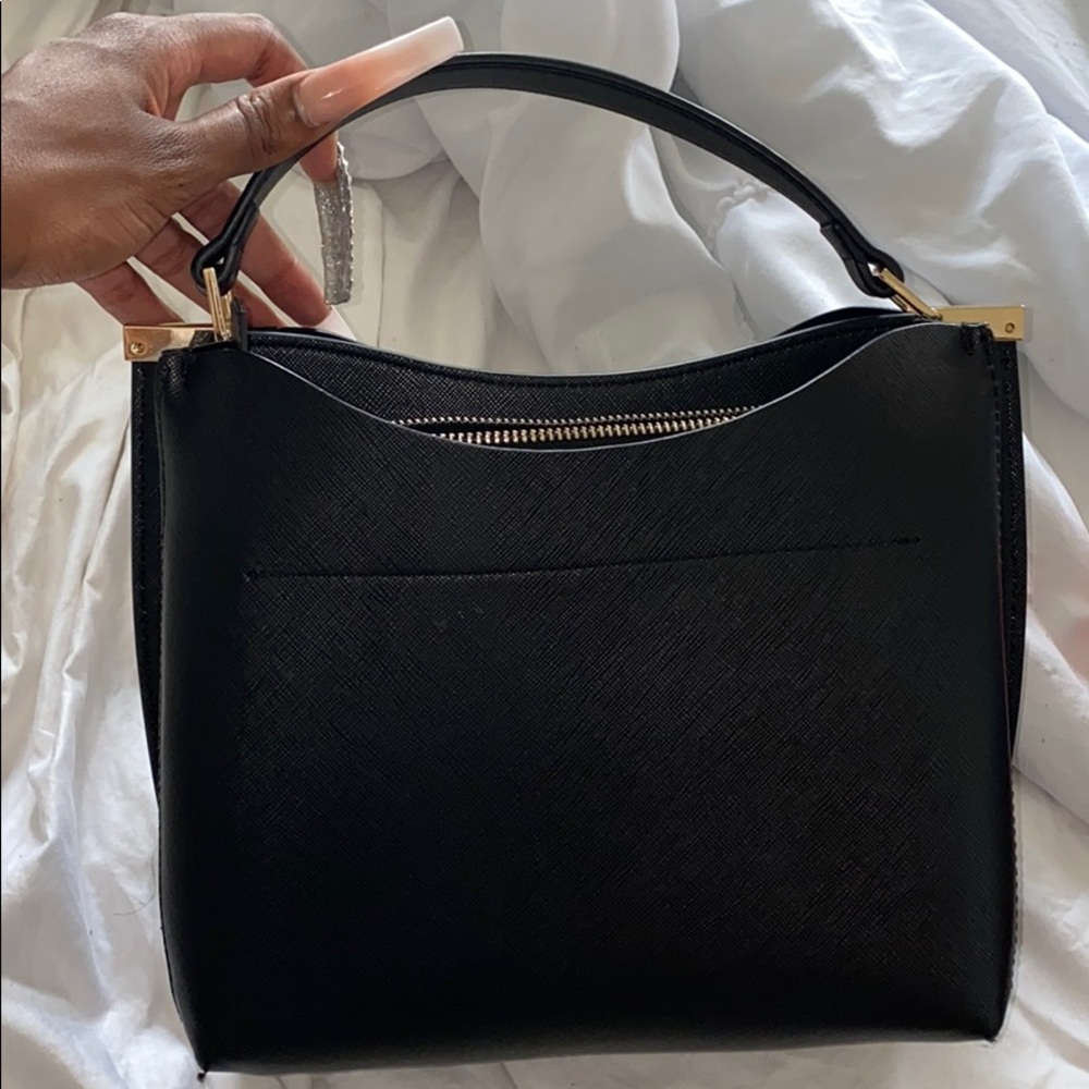 BLACK BAG (FORGOT BRAND)